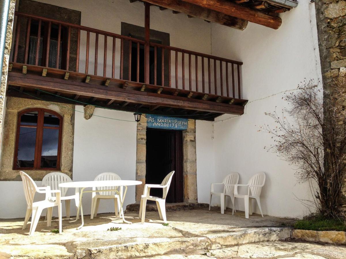 La Casa Del Abuelo Konuk evi Hoyos del Espino Dış mekan fotoğraf
